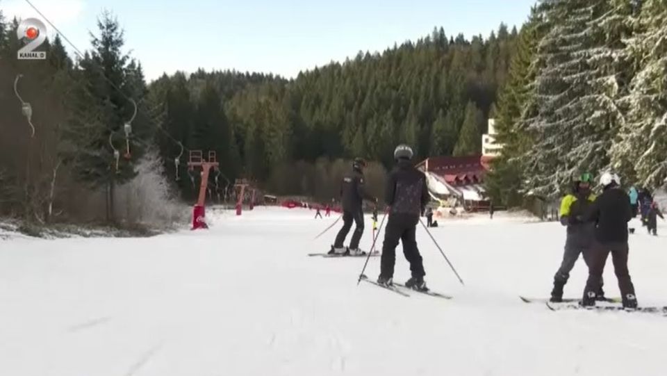 domenii schiabile, azuga, partie, poiana brasov 