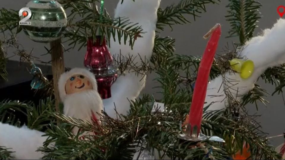 brad de craciun, brad de craciun modern, pom de craciun comunist 