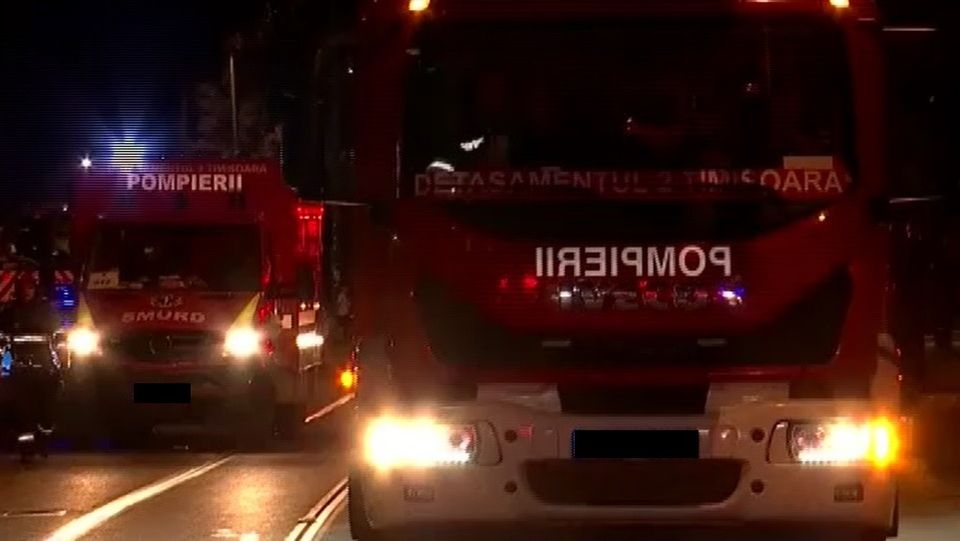 incendiu tarcau, scurtcircuit electric, pompieri, ISU 