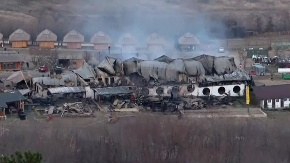 ferma dacilor, incendiu pensiune, victime incendiu, victime ferma dacilor 