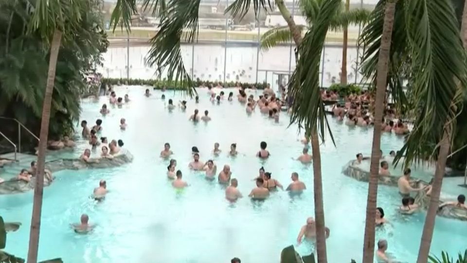 centru spa, piscina, relaxare, apa termala, revlion 2024 