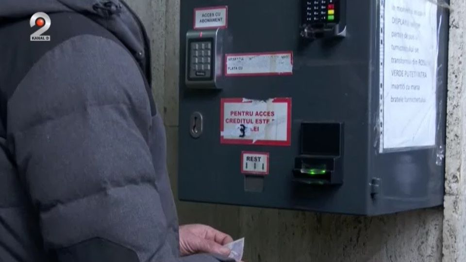 toaleta inteligenta, gara brasov, calatori CFR, clienti 