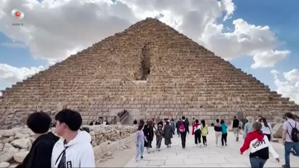 piramide egipt, piramide cairo, reconstructie piramide 