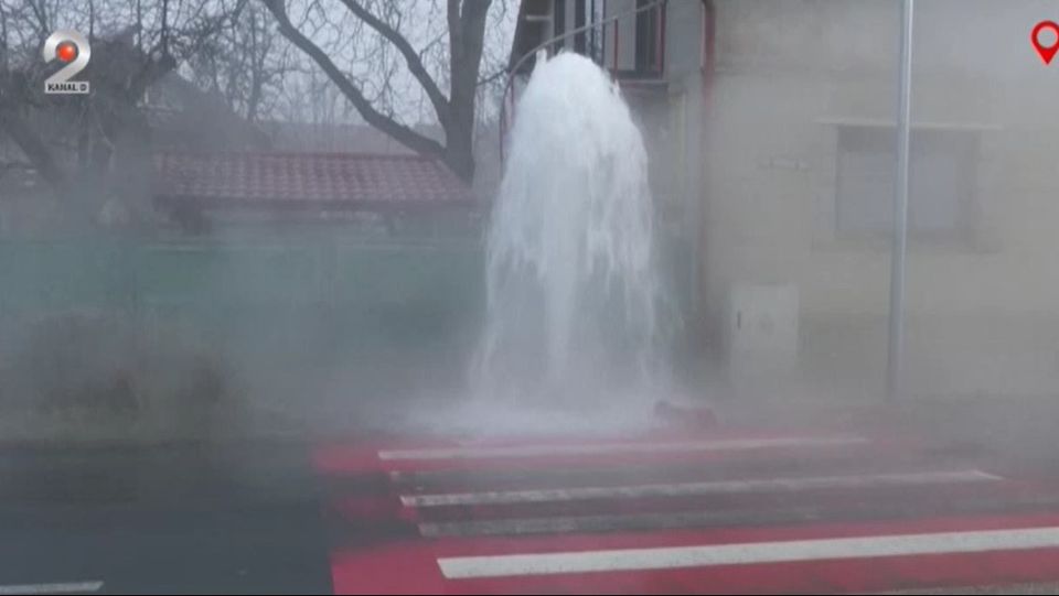 muncitori brasov, hidrant brasov, dorel, sosea inundata