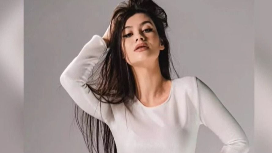 erika isac, macarena, erika isac piese, balul bobocilor oradea