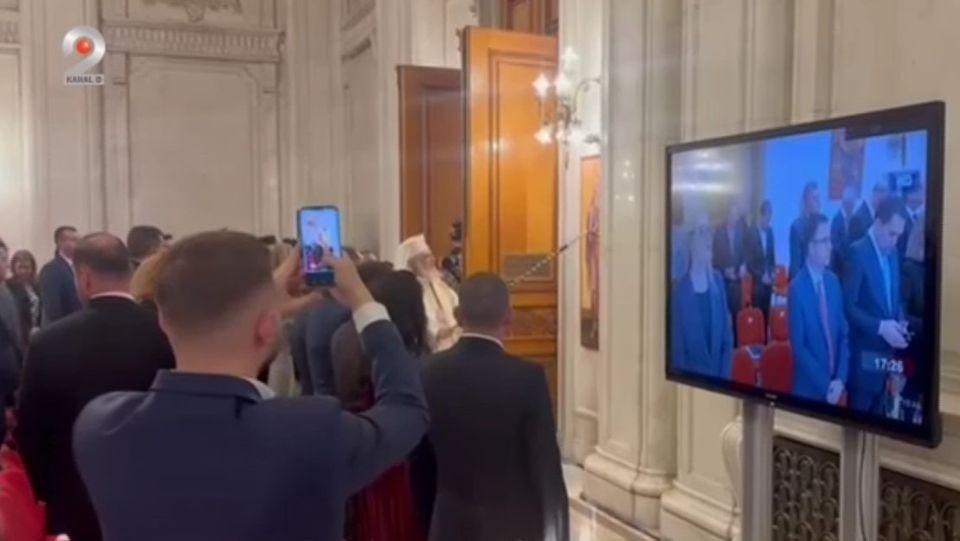 capela parlament, casa poporului 