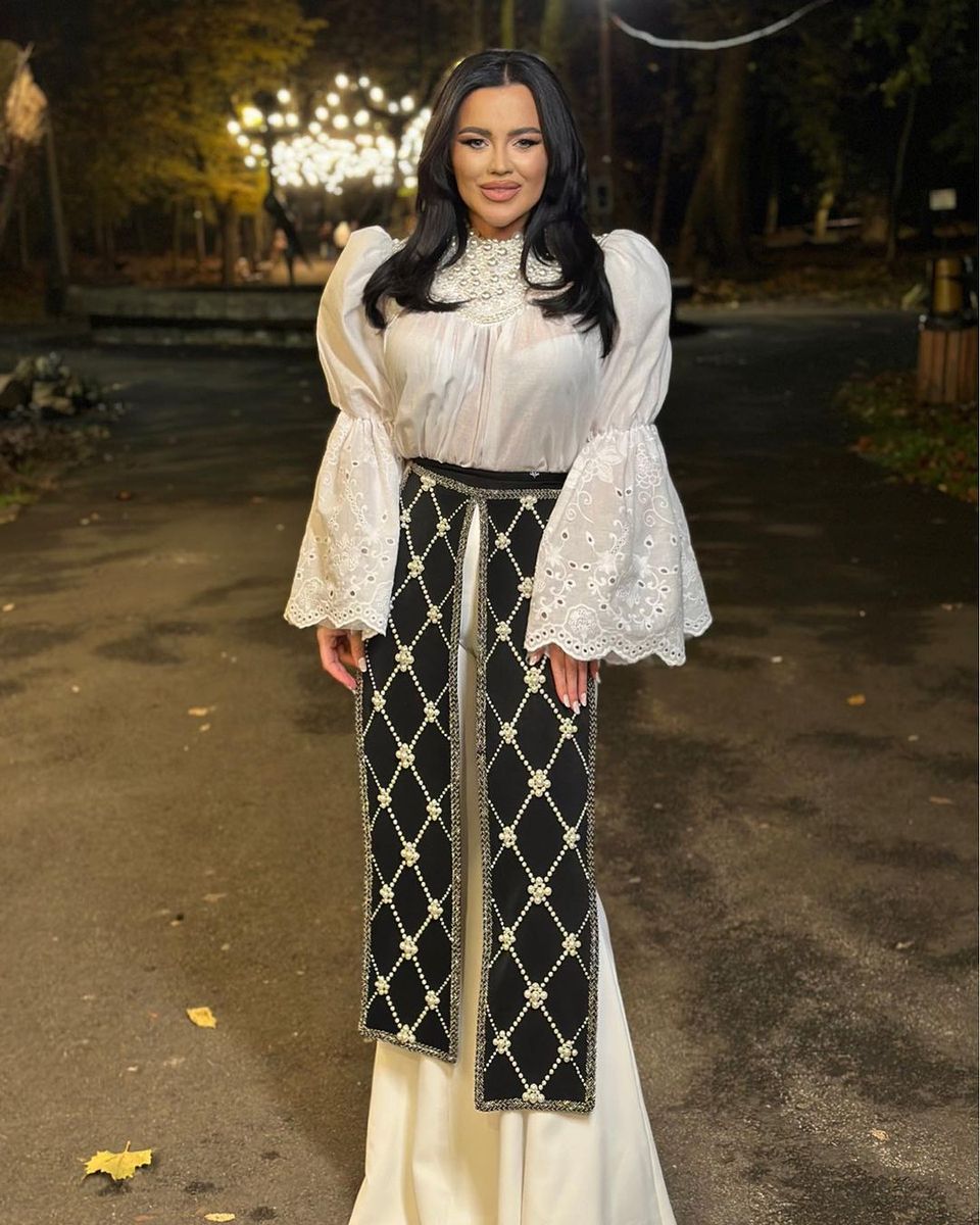 carmen de la salciua, carmen de la salciua copil, carmen de la salciua sot