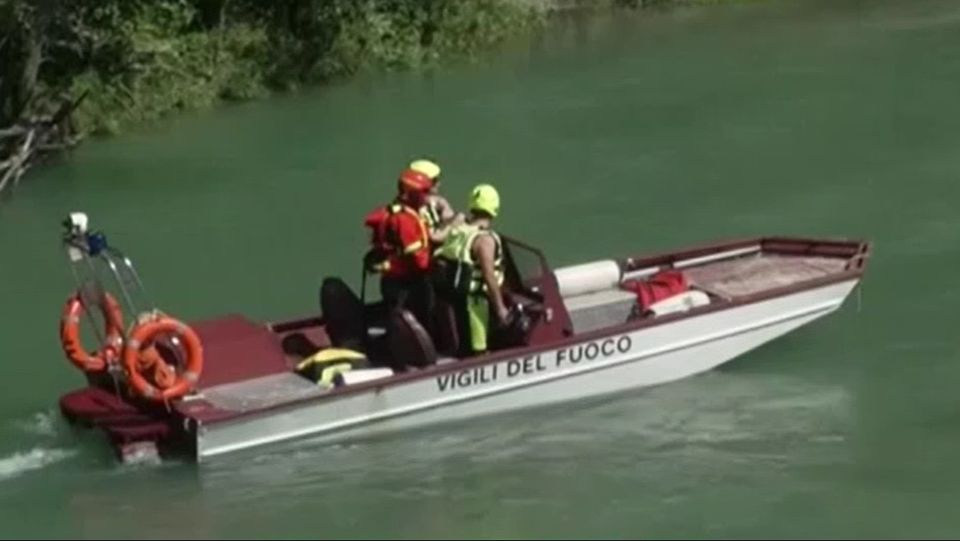 tineri ucisi in viiturile din italia