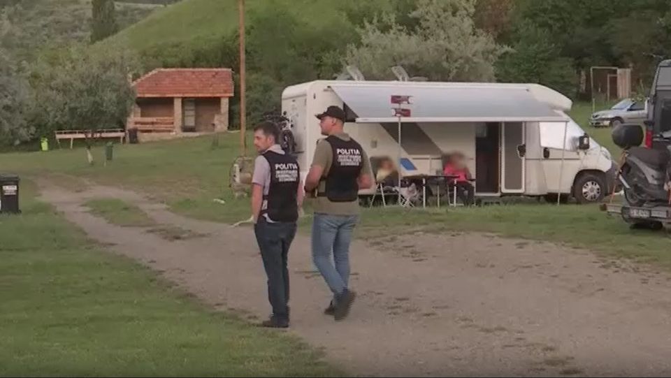 Copii intoxicați &icirc;n excursia la Vulcanii Noroioși