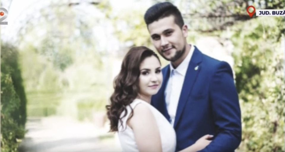 Doi tineri proaspăt căsătoriți s-au stins din viață, &icirc;n urma unui accident rutier. 