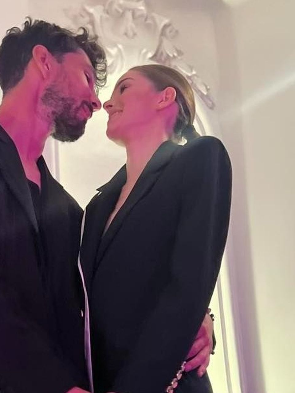 Ce relație are Theo Rose cu mama lui Anghel Damian