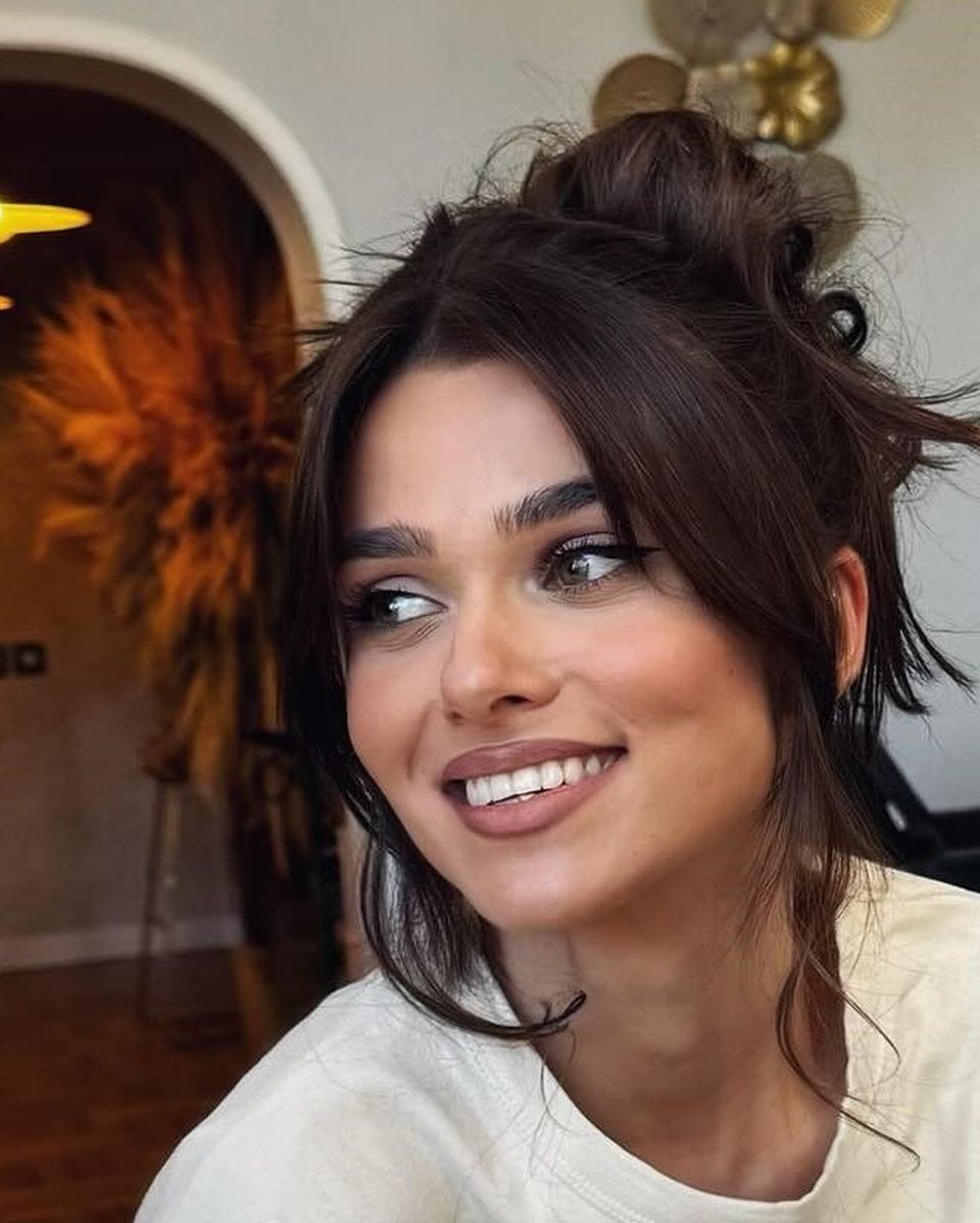 Suma pe care Theo Rose a cheltuit-o pe rochia de mireasă.