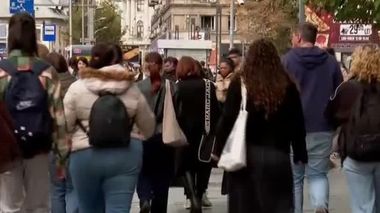 Picioarele Alinei Ceușan, motiv de scandal h