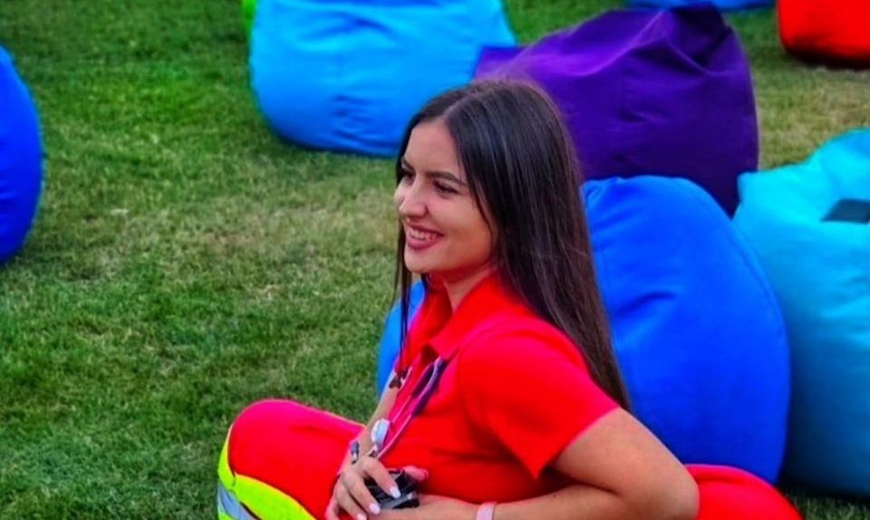 femeie moarta prahova 