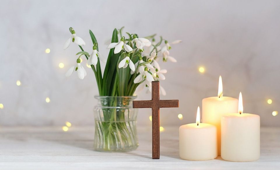 C&acirc;nd pică Floriile &icirc;n 2025?