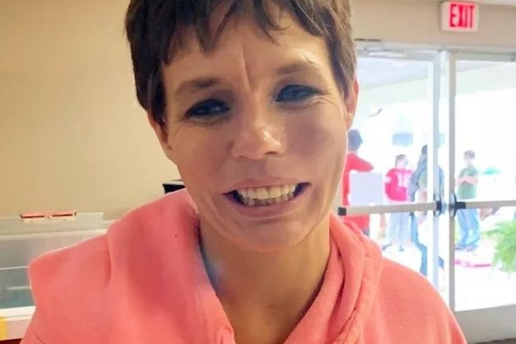 Tina a fost ucisă &icirc;n hotelul &icirc;n care lucra, apoi ascunsă &icirc;ntr-un dulap. 