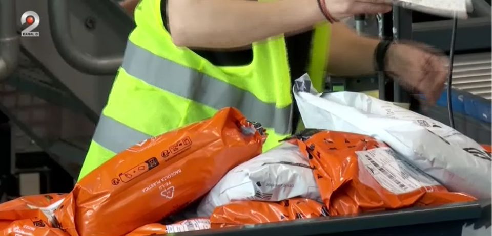 O Uniunea Europeană pregătește o taxă de 2 euro 