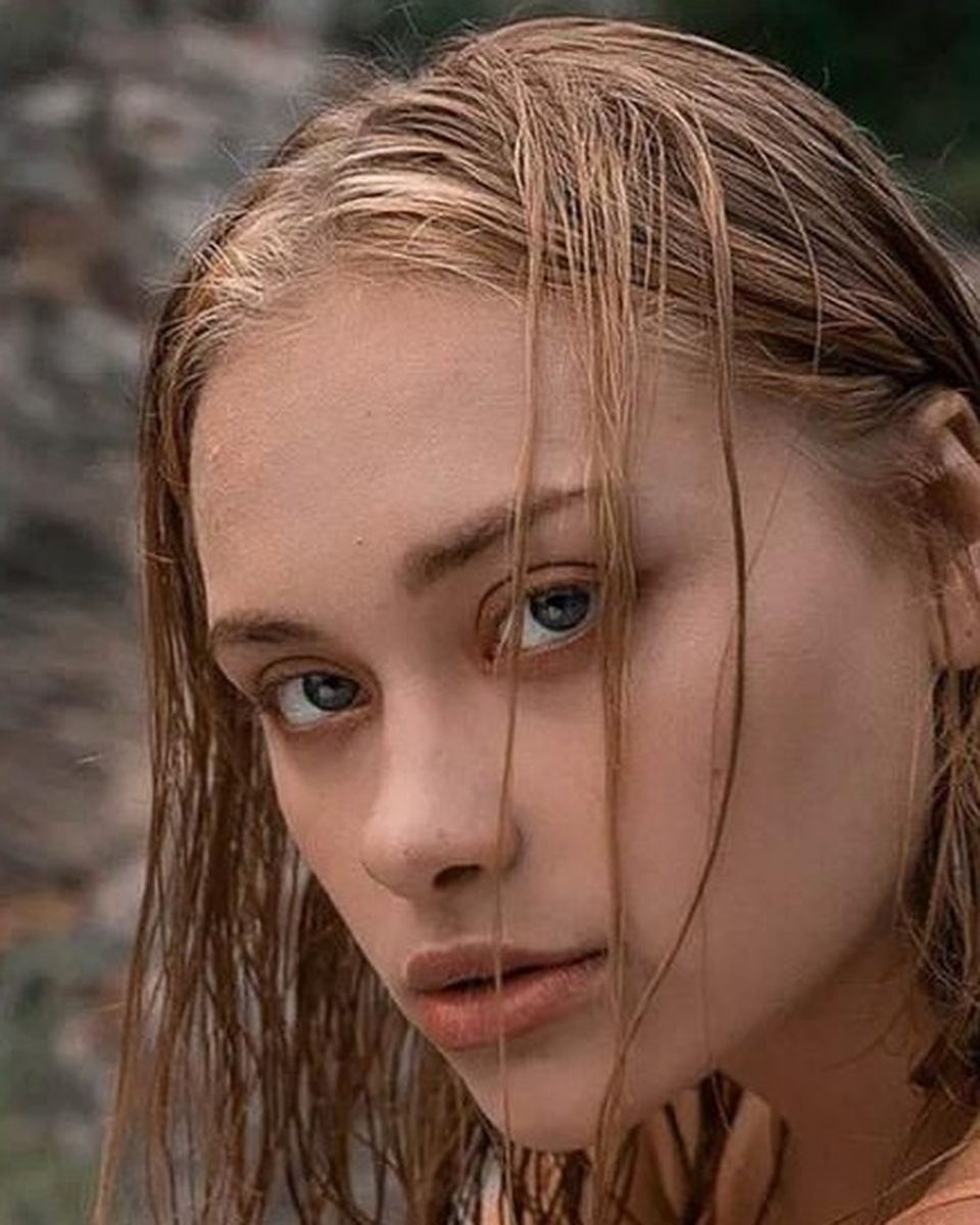 Coșmarul trăit de Maria, t&acirc;năra abuzată și aruncată pe un drum din Dubai