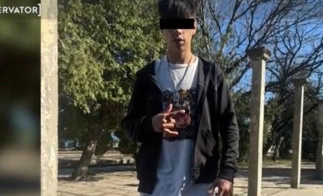 Ei sunt tinerii care s-au aruncat &icirc;mbrățișați &icirc;n fața TIR-ului, pe A1. 