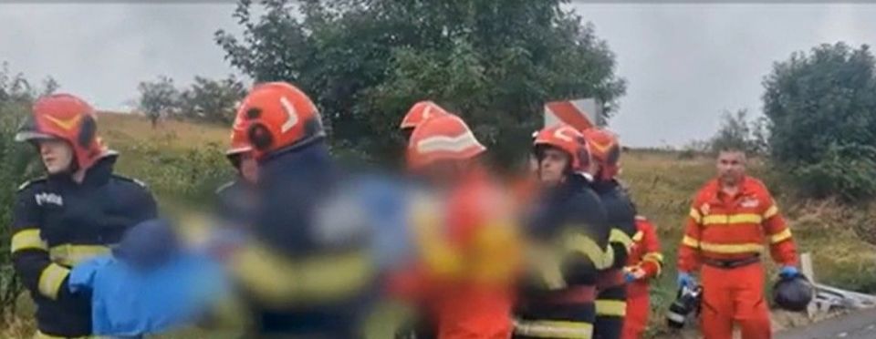 Un accident tragic a avut loc &icirc;n Cluj, după ce un pasager a murit sub greutatea altuia