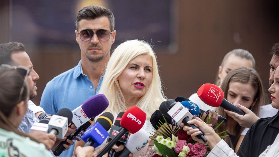 Elena Udrea își trăiește visul cu ochii!