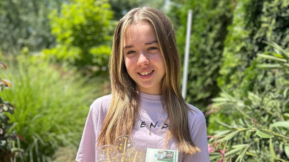 Mesajul transmis de mama Iasminei, adolescenta de 15 ani care a murit după ce s-a electrocutat în baie