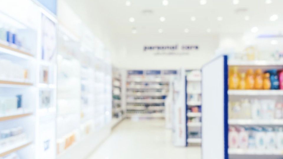 O farmacistă din Buzău a fost înjunghiată în plină zi de concubinul ei