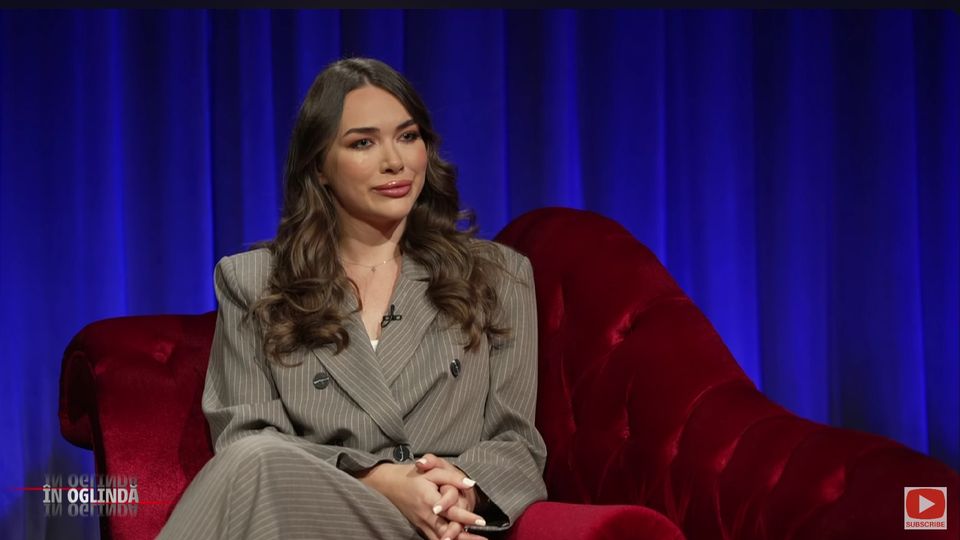 Iustina Luchian, în lacrimi, în cadrul emisiunii „În Oglindă”.