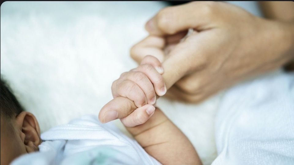 Ce a declarat ministrul sănătății despre cazul tinerei care a murit, după ce a adus pe lume un copil