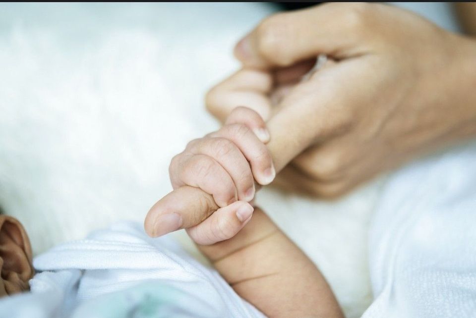 Ce a declarat ministrul sănătății despre cazul tinerei care a murit, după ce a adus pe lume un copil