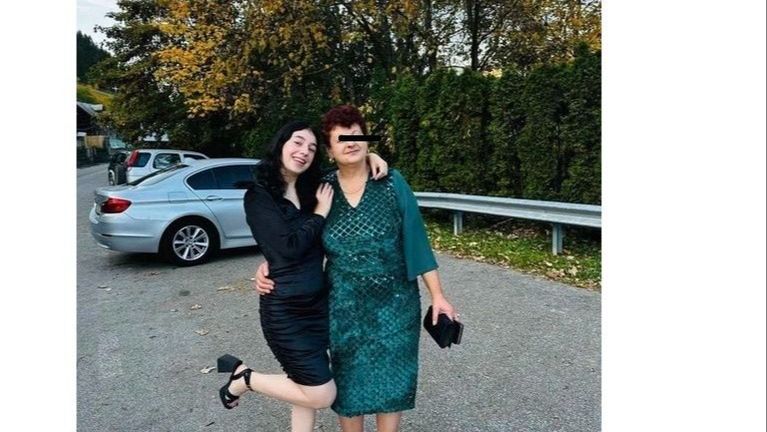 Nicola și-a luat viața, după ce s-a certat cu iubitul său. Nicola și-a luat viața, după ce s-a certat cu iubitul său.