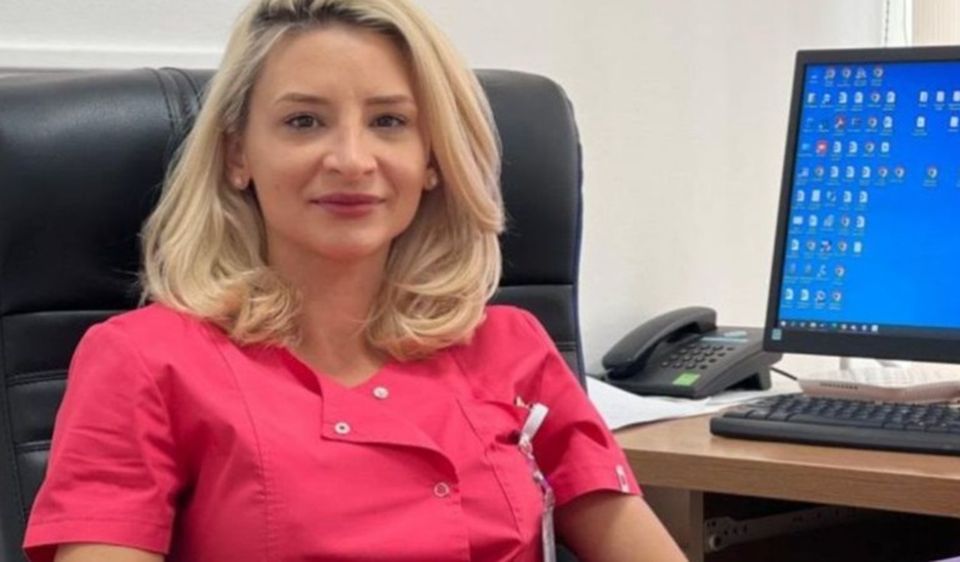 Doctorița Ștefania Szabo va fi &icirc;nmorm&acirc;ntată &icirc;n uniforma medicală. 
