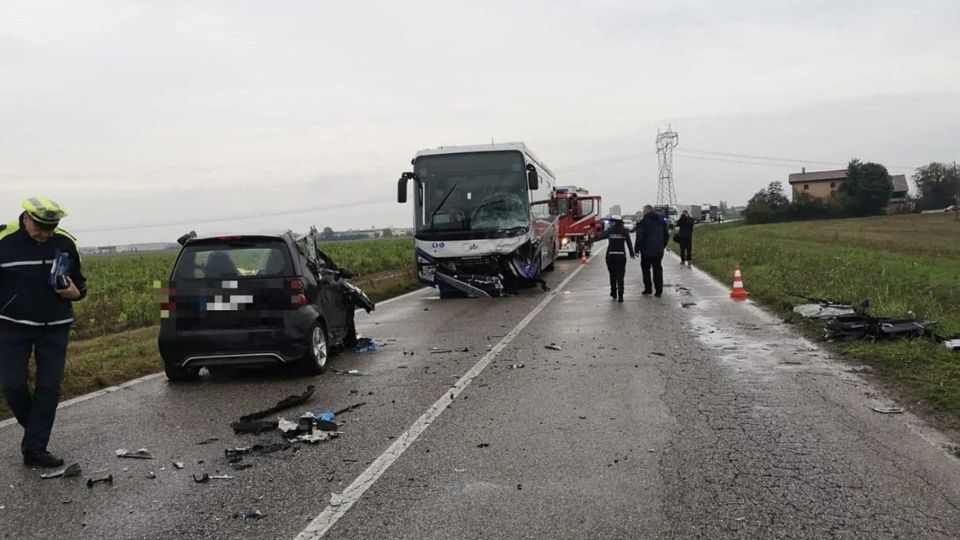 O româncă din Italia a murit într-un accident de mașină O româncă din Italia a murit într-un accident de mașină