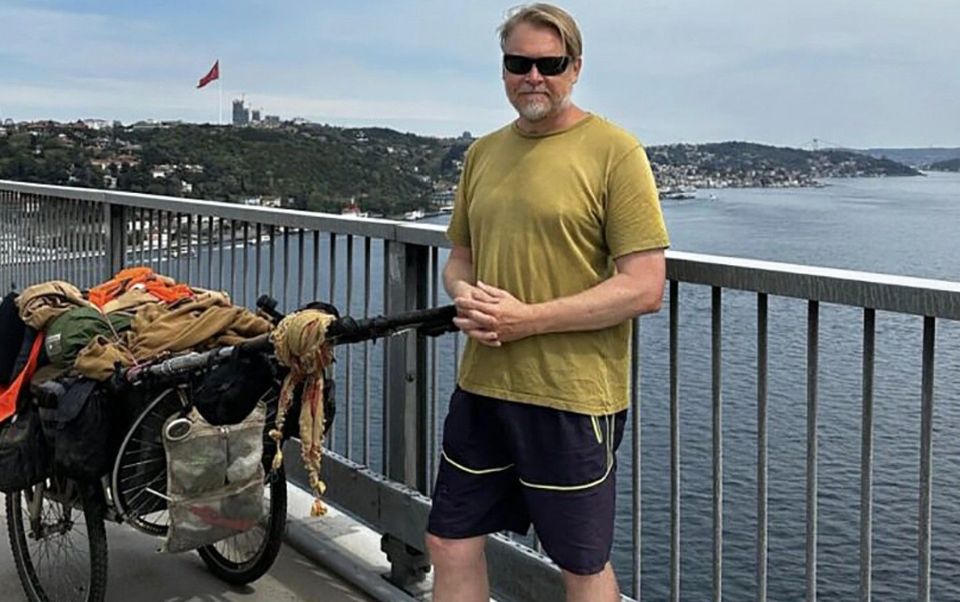 Aventura incredibilă a lui Karl Bushby.