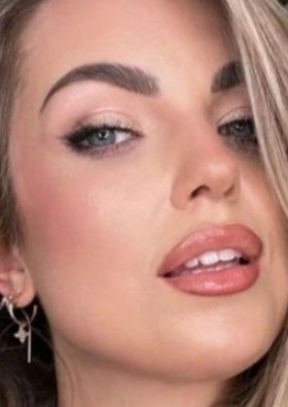 Ultimul mesaj pe care l-a trimis influencerița Stefanie, &icirc;nainte să fie gasită moartă &icirc;ntr-o valiză.