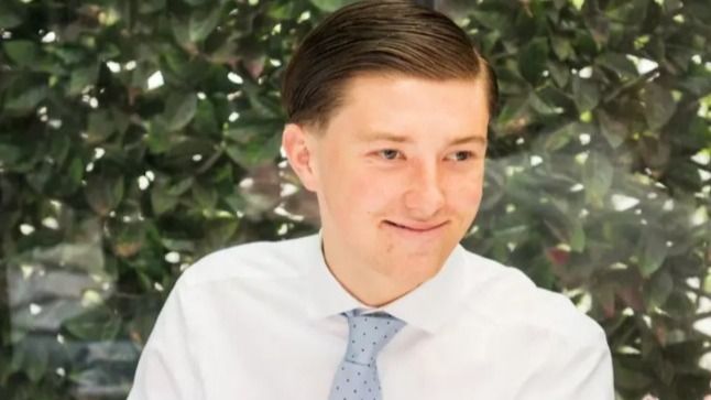 Un t&acirc;năr de 18 ani a murit la scurt timp după ce a intrat &icirc;ntr-o altercație cu doi bărbați. 