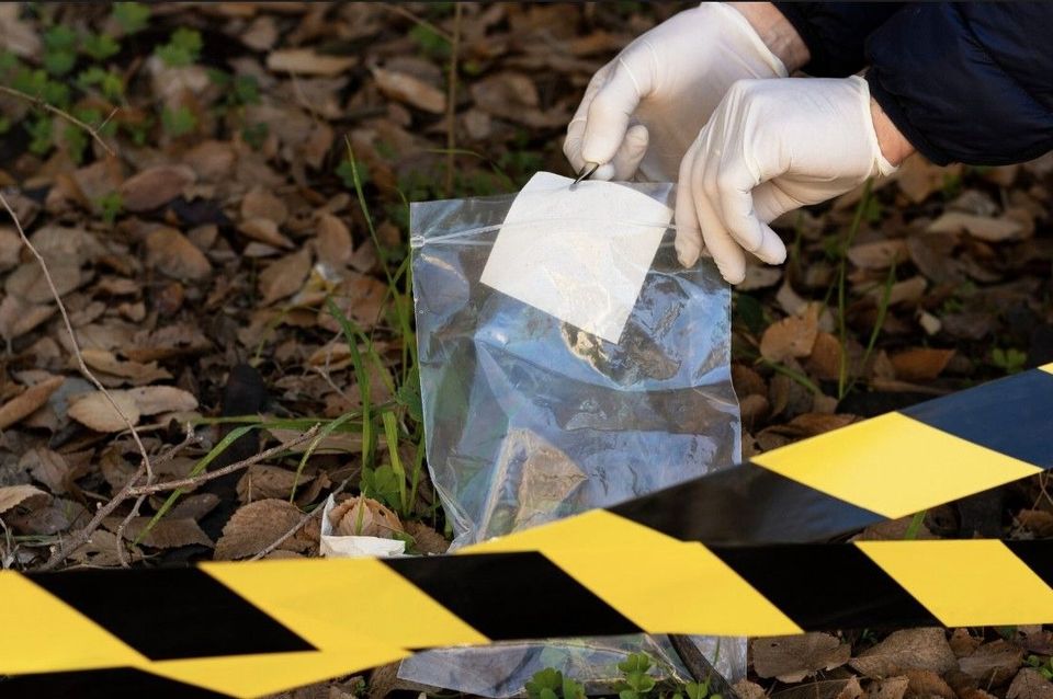 O t&acirc;nără de 23 de ani din Alba a fost găsită fără suflare &icirc;n propria locuință.