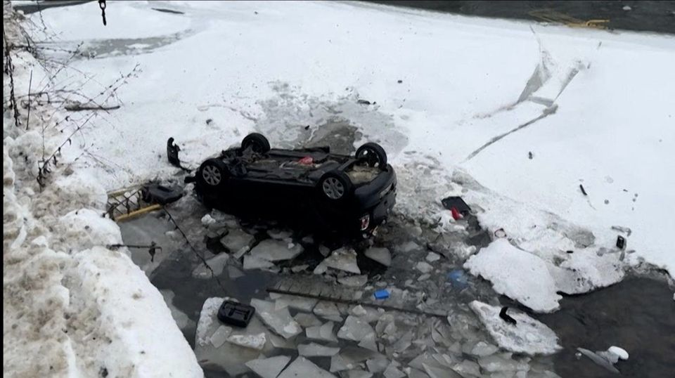 Mama adolescentului de 14 ani și cei doi frați de-ai lui, &icirc;n stare critică la spita