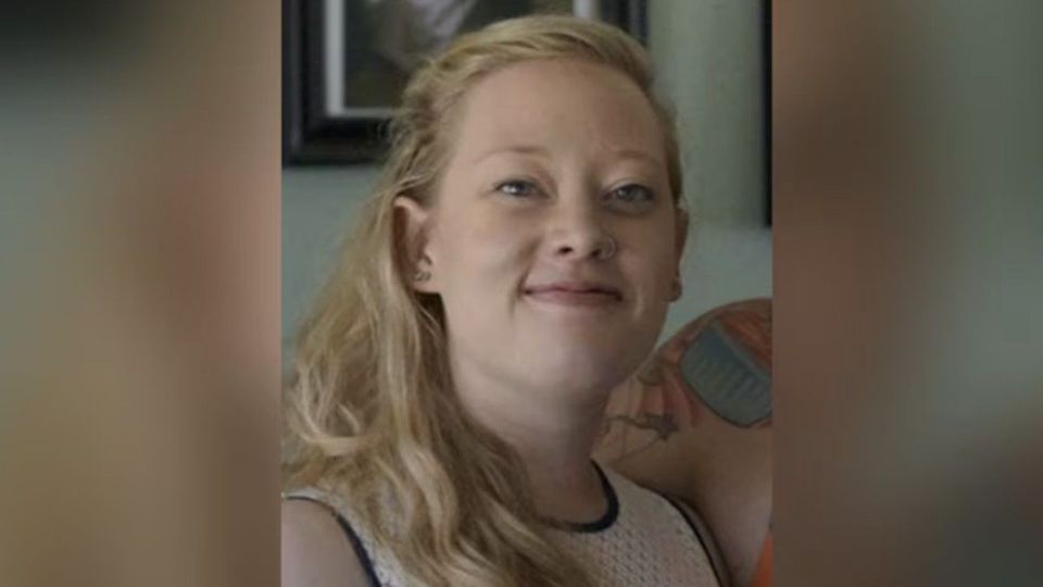 O femeie de 37 de ani s-a stins din viață, după ce un agent ICE a ucis-o.