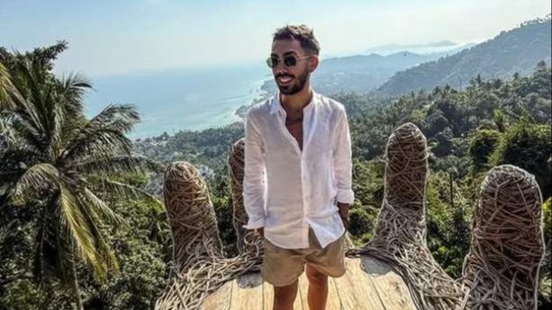 Armin Nicoară a avut parte de momente de stres, &icirc;nainte de zborul spre Thailanda.