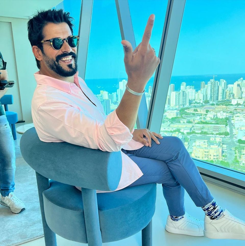 Burak &Ouml;z&ccedil;ivit 