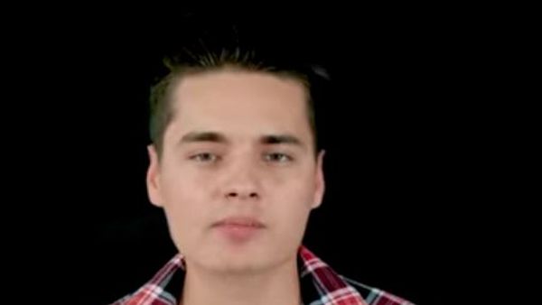 Vloggerul Selly, &icirc;nt&acirc;lnire cu Monica Anisie pentru o reformă școlară. Ironii acide din partea profesorilor: &bdquo;Baiatul are vise. E liber să viseze!&rdquo;