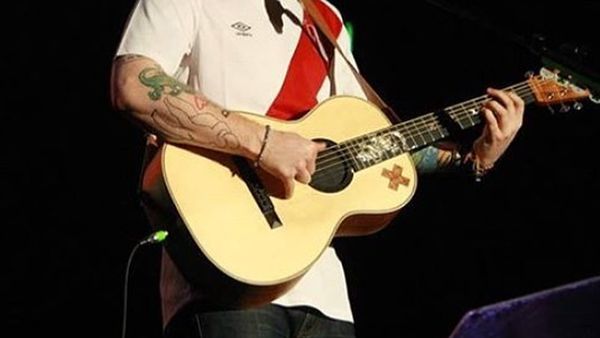 Managerul lui Ed Sheeran, despre momentul &icirc;n care Prințesa Beatrice i-a tăiat fața cu sabia artistului