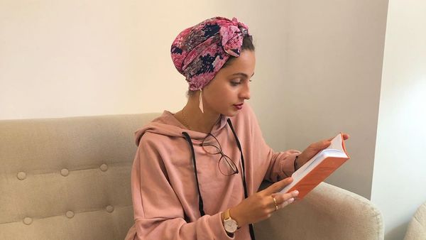 Mennel Ibtissem, artista de origine musulmană care a renunțat la hijab, criticată pe internet: „Am vrut să mă las de muzică”