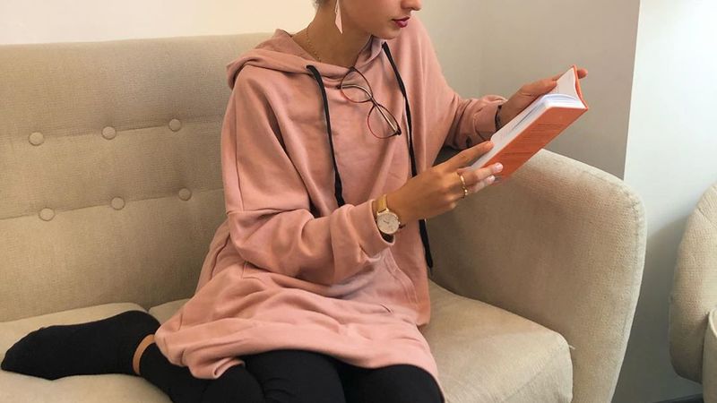 Mennel Ibtissem, artista de origine musulmană care a renunțat la hijab, criticată pe internet: &bdquo;Am vrut să mă las de muzică&rdquo;