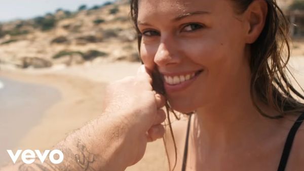 MIKE PERRY feat. SHY MARTIN - The Ocean