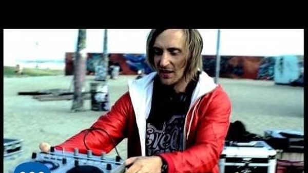 DAVID GUETTA feat. KELLY ROWLAND - When Love Takes Over