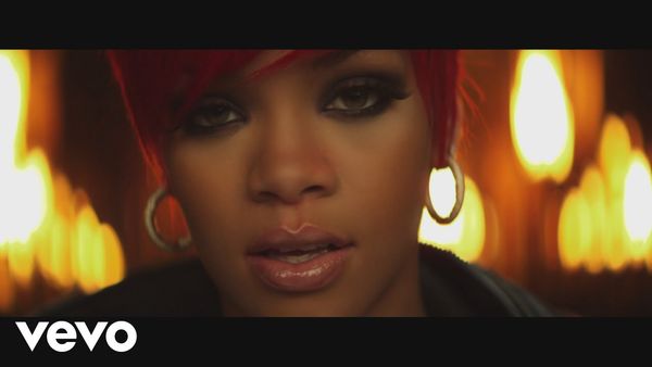 EMINEM feat. RIHANNA - Love The Way You Lie