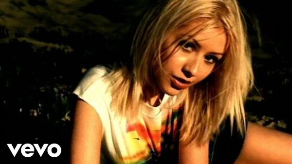 CHRISTINA AGUILERA - Genie In A Bottle