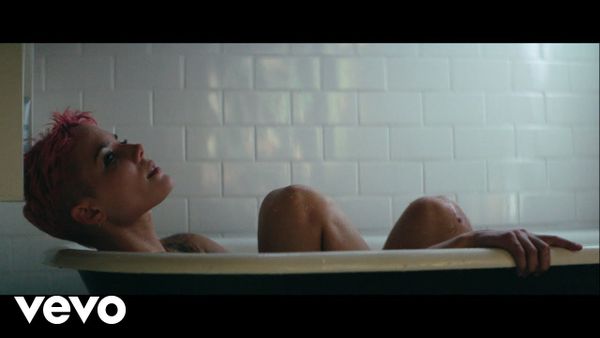 HALSEY - Without Me